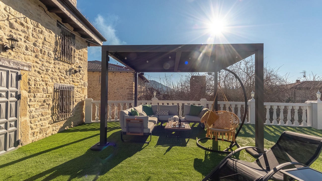 Photo of Patio Balcony in Medina De Pomar