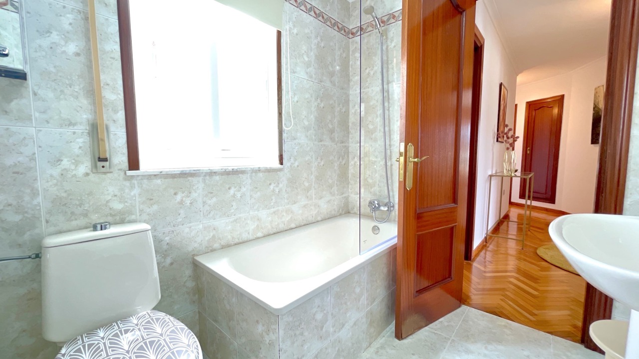 Photo of Bathroom in Covas