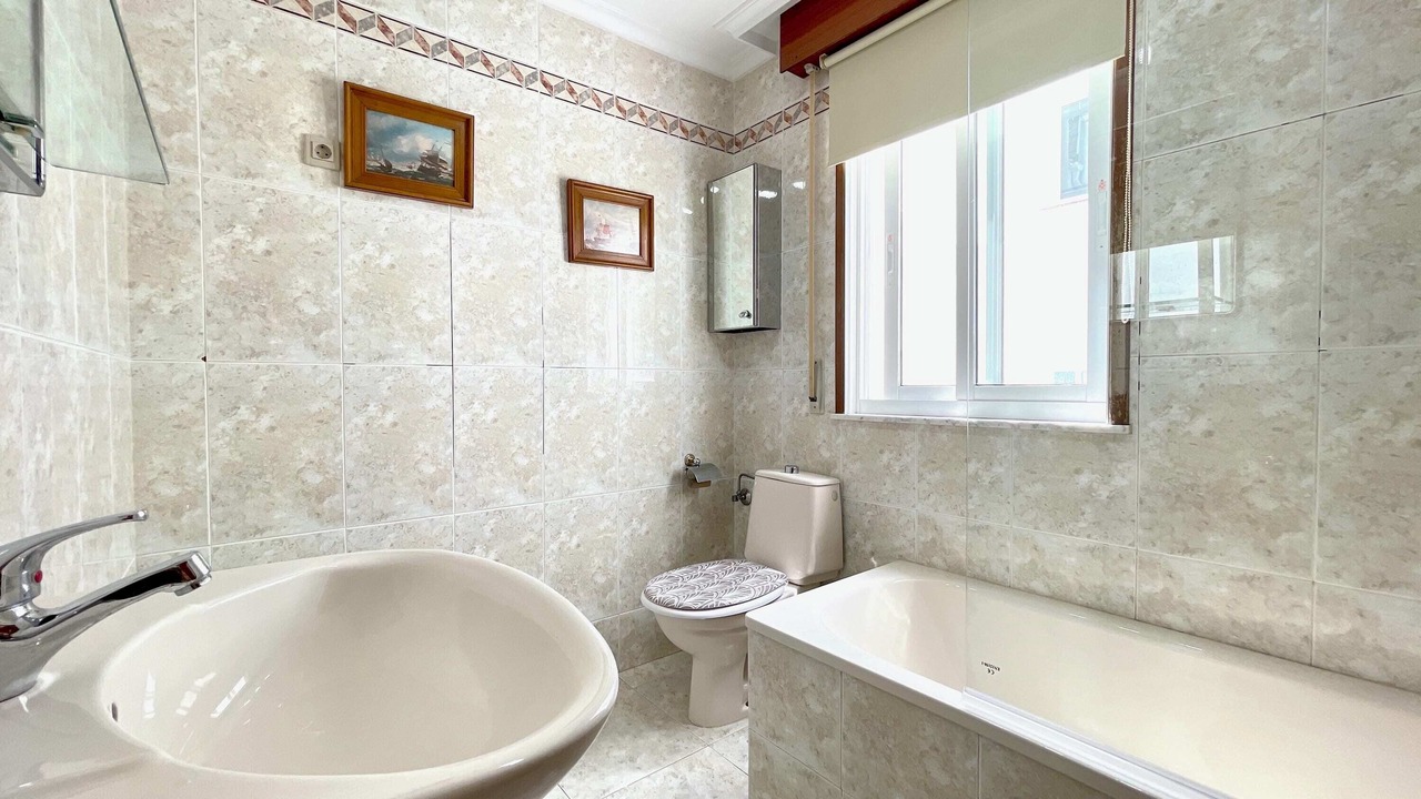 Photo of Bathroom in Covas