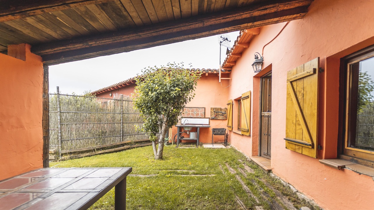 Photo of Patio Balcony in Castrejon de la Pena