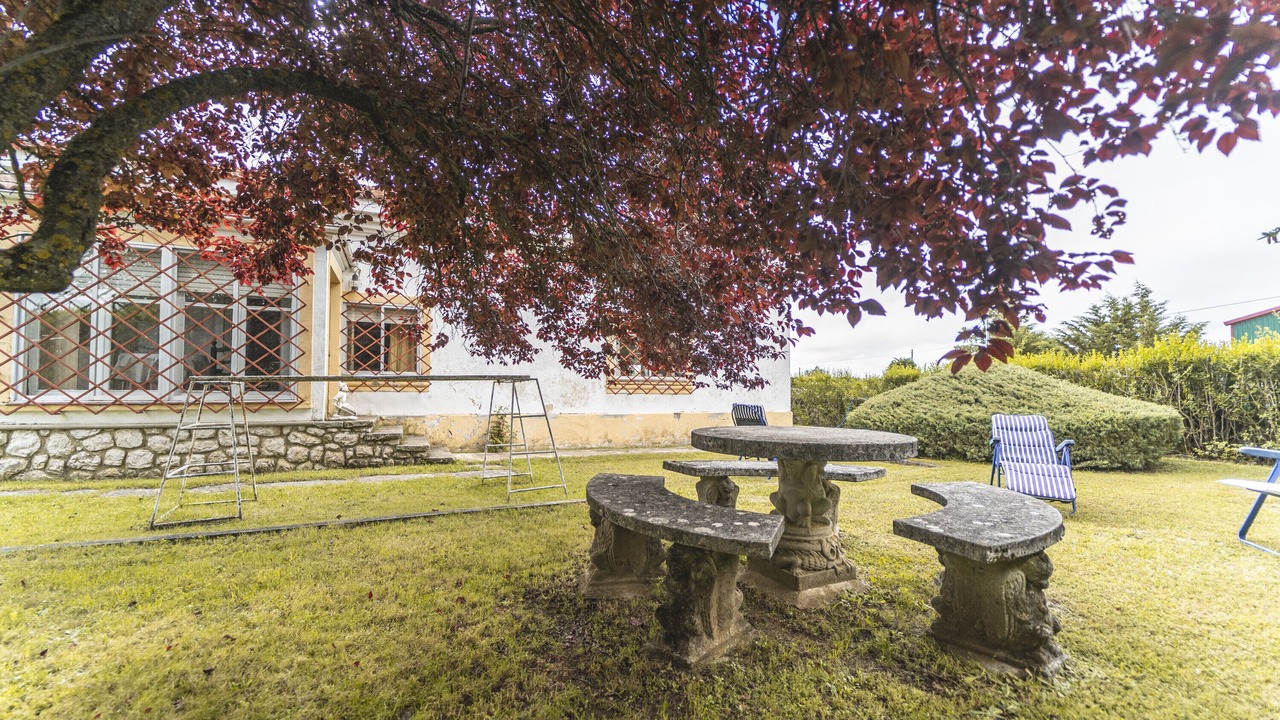 Photo of Patio Balcony in Castrejon de la Pena