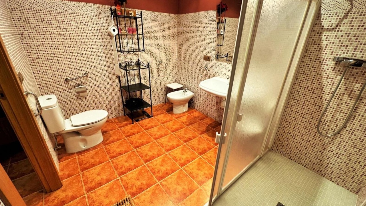Photo of Bathroom in San Leonardo de Yague
