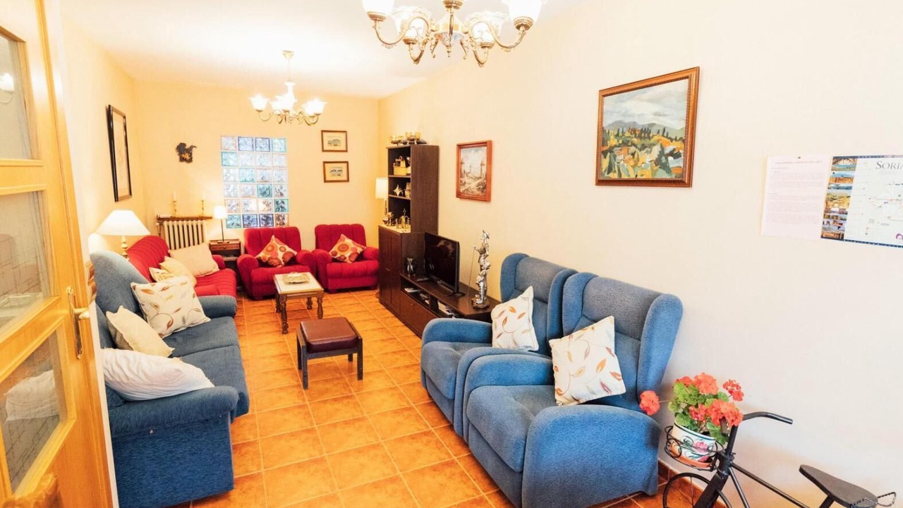 Photo of Livingroom in San Leonardo de Yague
