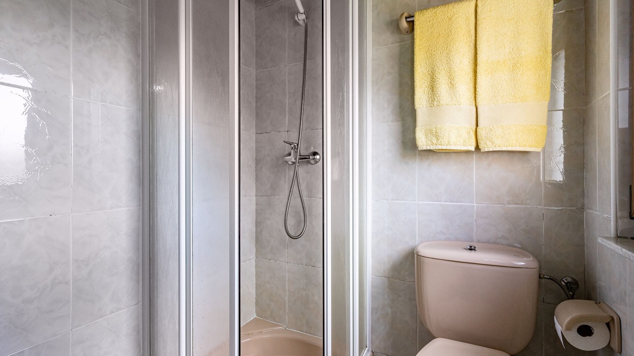 Photo of Bathroom in Llenin
