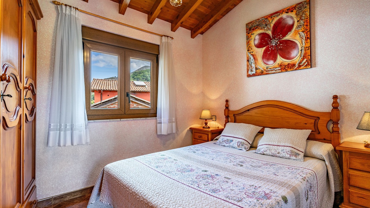 Photo of Bedroom in Llenin