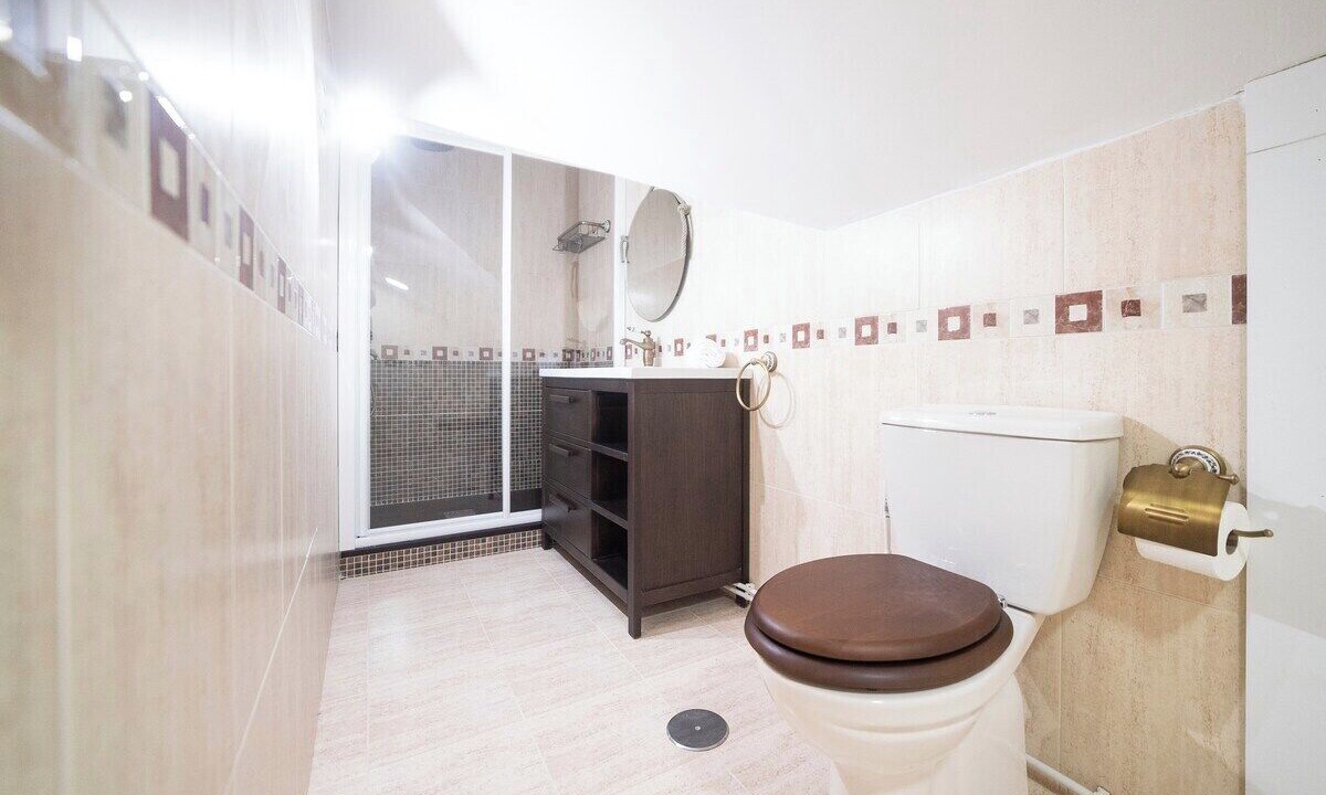 Photo of Bathroom in Ares