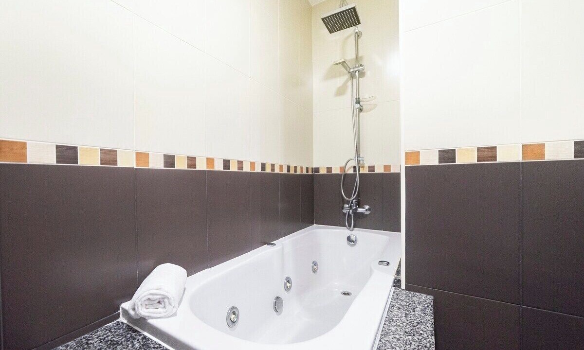 Photo of Bathroom in Ares
