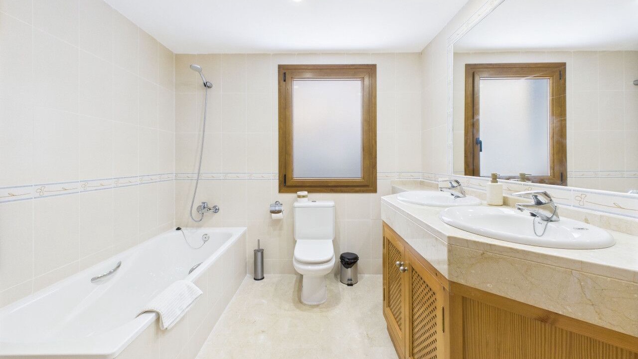 Photo of Bathroom in El Beal