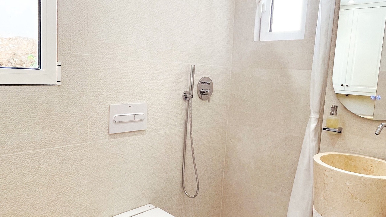 Photo of Bathroom in Portopi