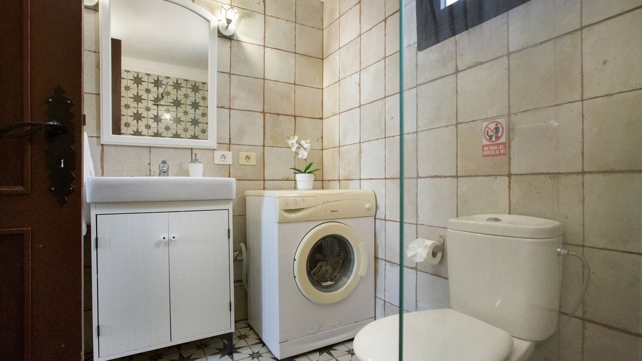 Photo of Bathroom in Fasnia