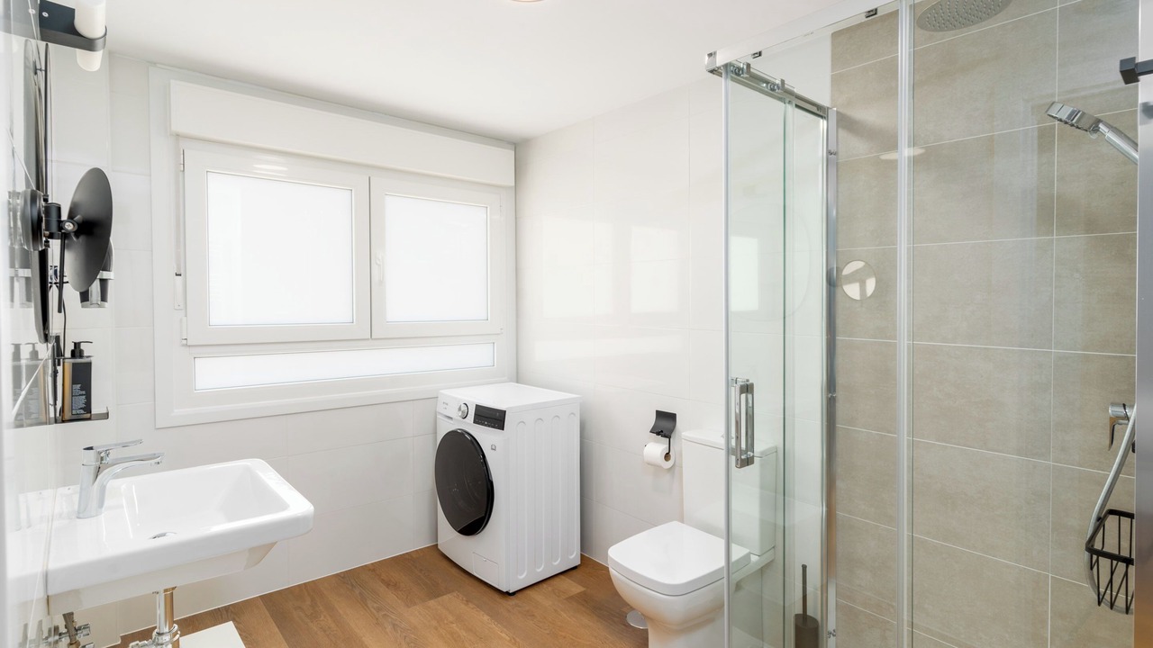 Photo of Bathroom in Oviedo City Centre