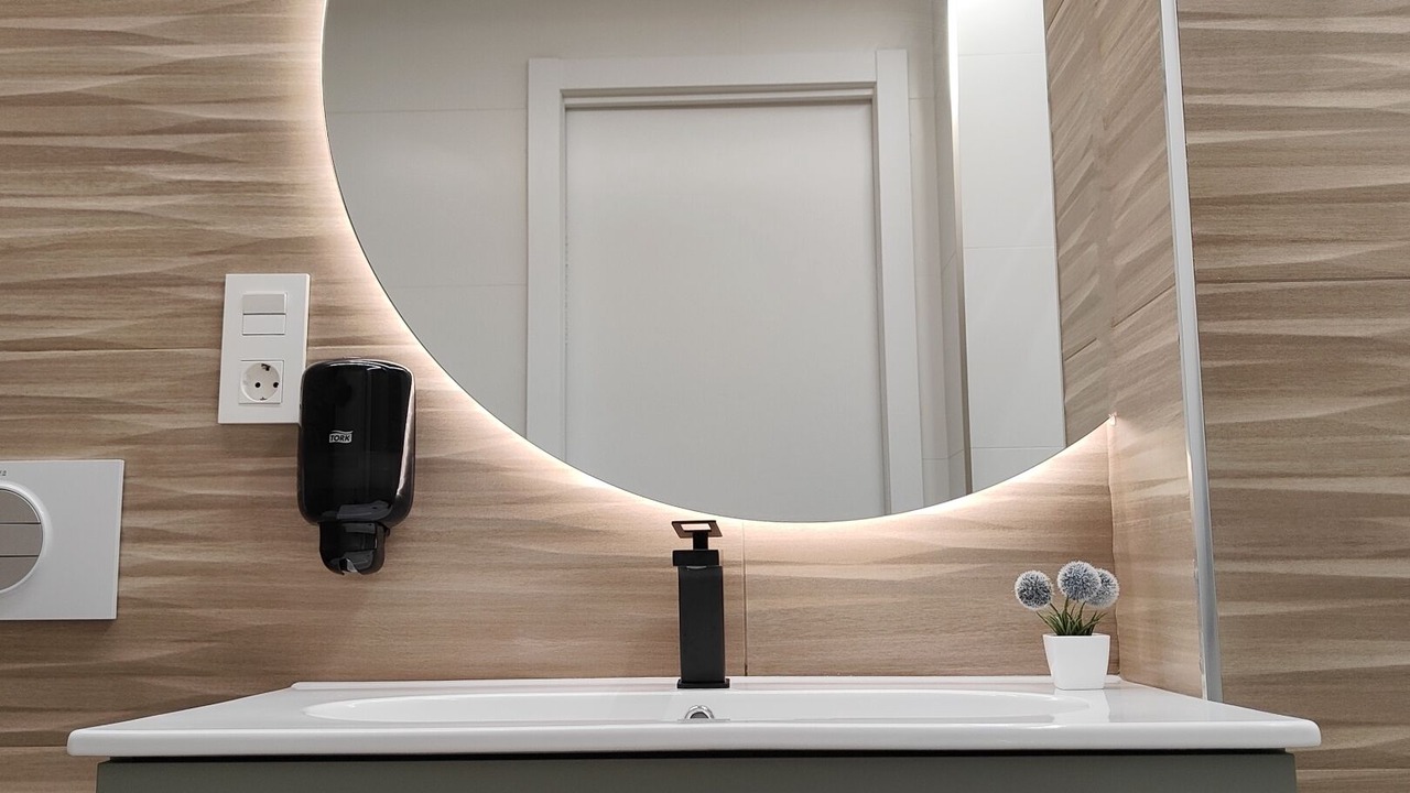 Photo of Bathroom in Oviedo City Centre