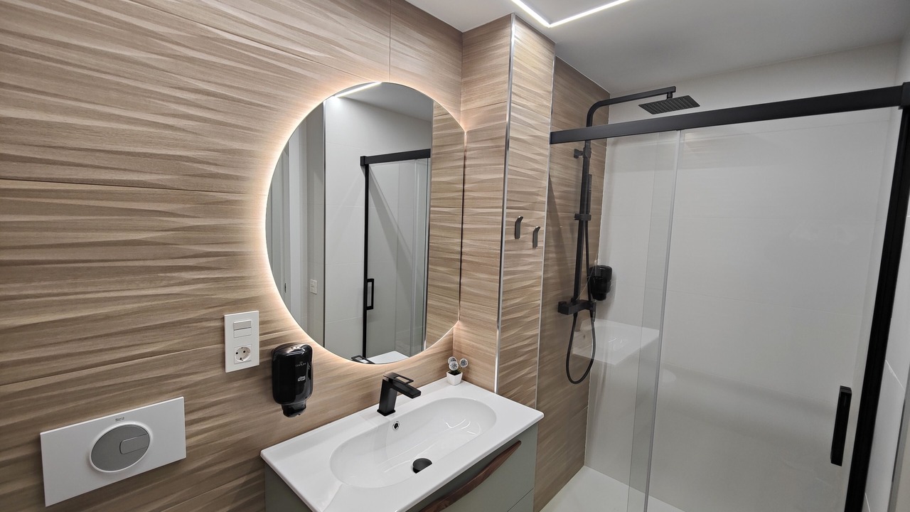Photo of Bathroom in Oviedo City Centre