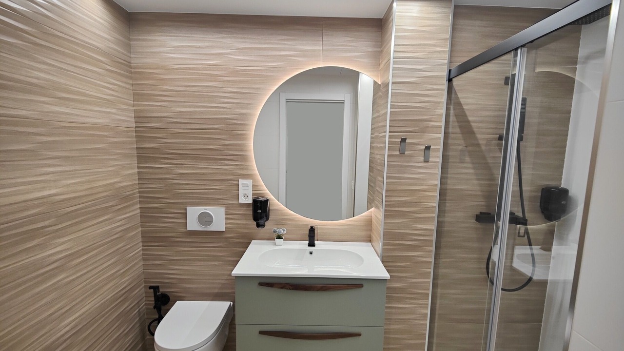 Photo of Bathroom in Oviedo City Centre