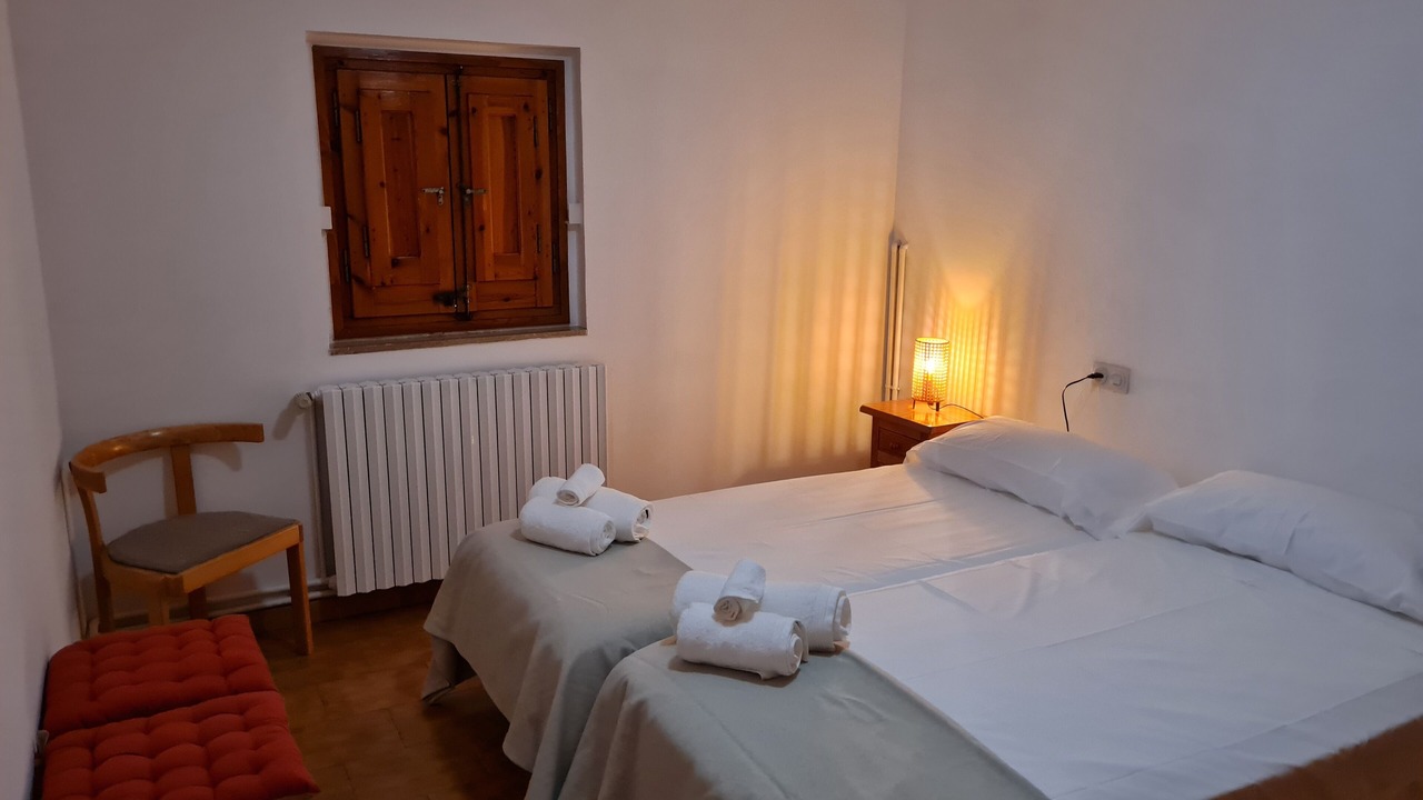 Photo of Bedroom in Llambilles
