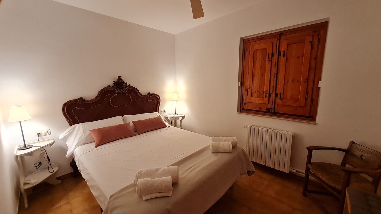Photo of Bedroom in Llambilles