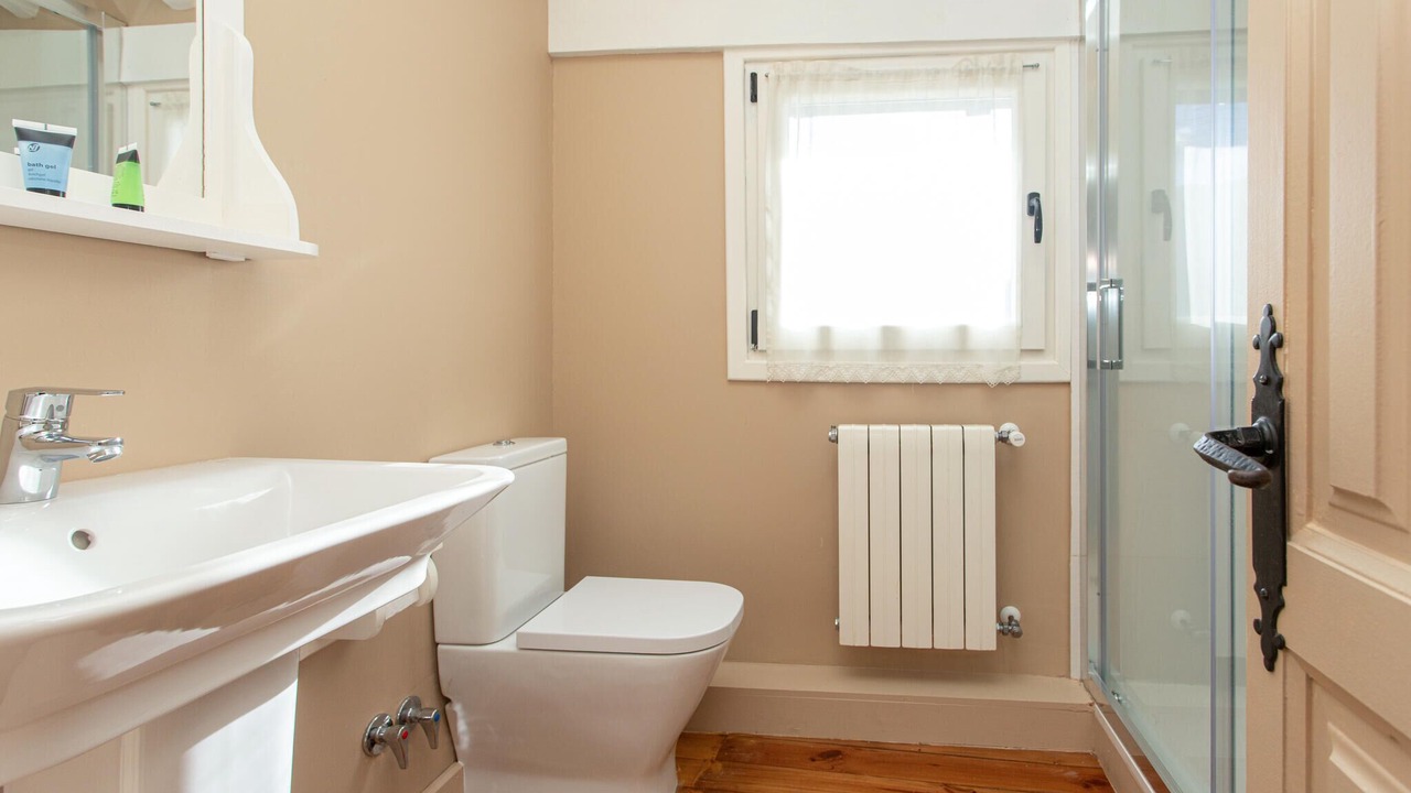 Photo of Bathroom in Frama