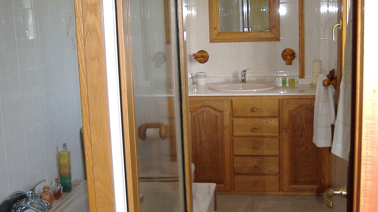Photo of Bathroom in Callobre