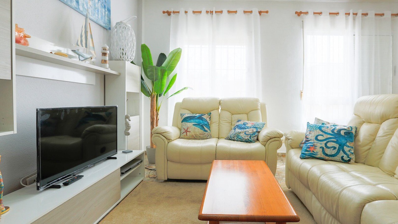 Photo of Livingroom in Los Nietos