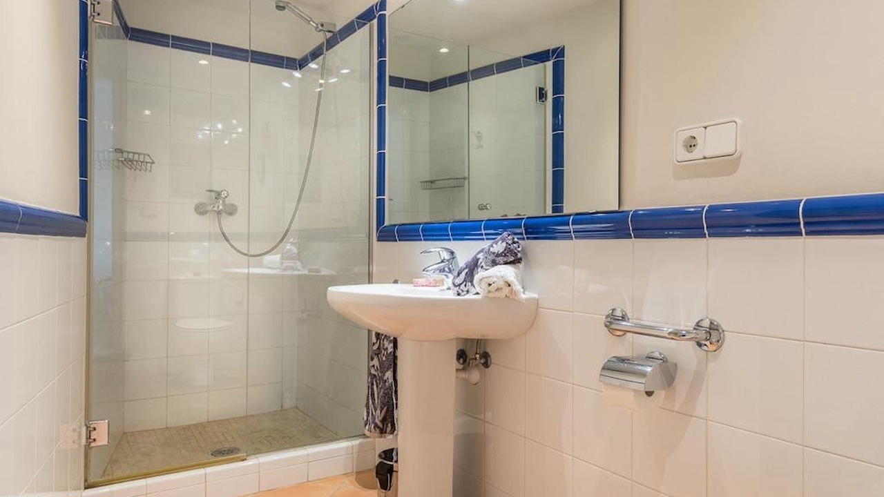 Photo of Bathroom in Biniaraix