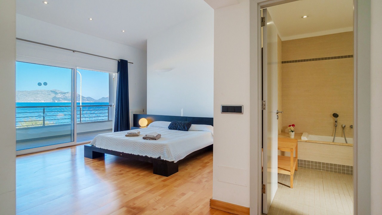 Photo of Bedroom in Marina Manresa