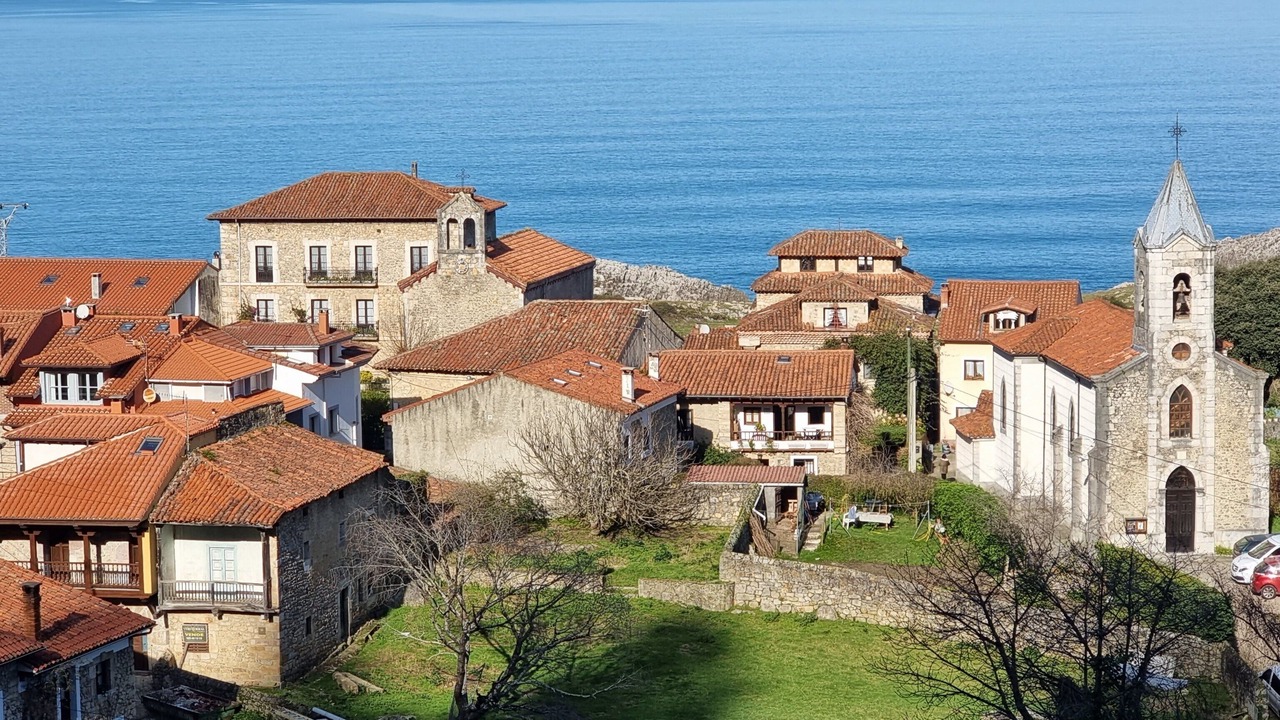Photo of Others in Llanes