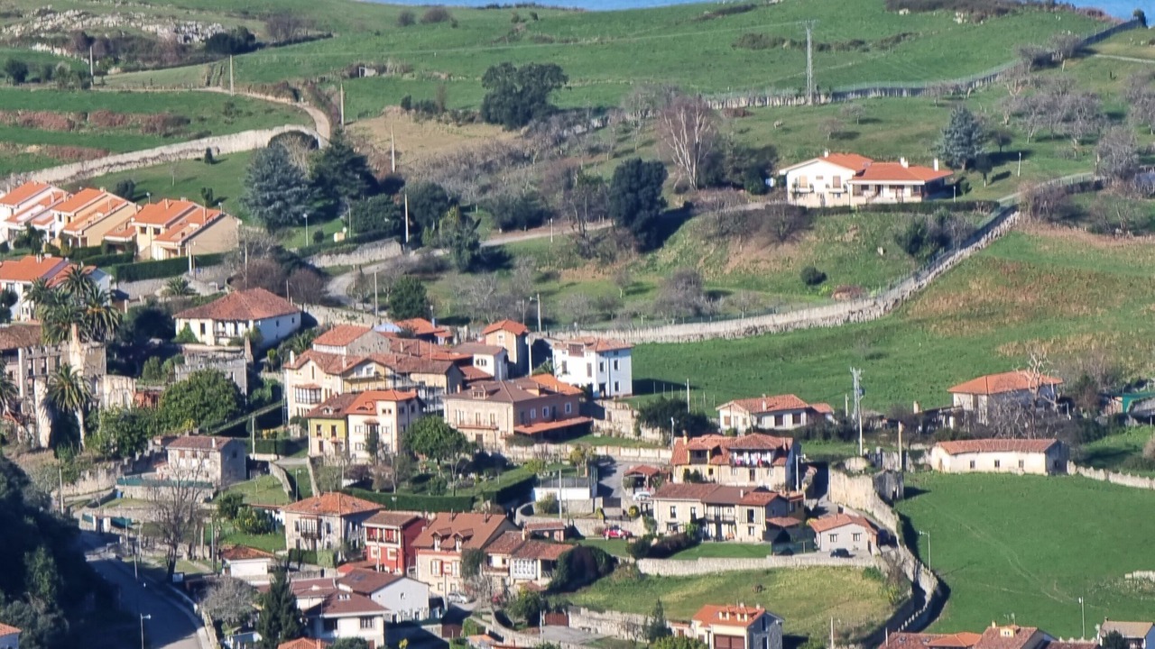 Photo of Others in Llanes