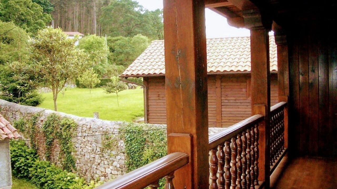 Photo of Patio Balcony in Llanes
