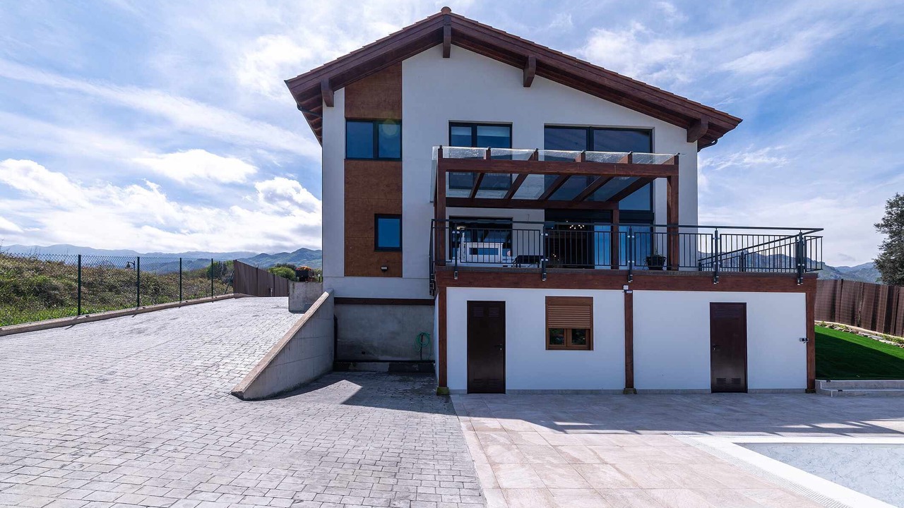 Photo of Patio Balcony in Llanes