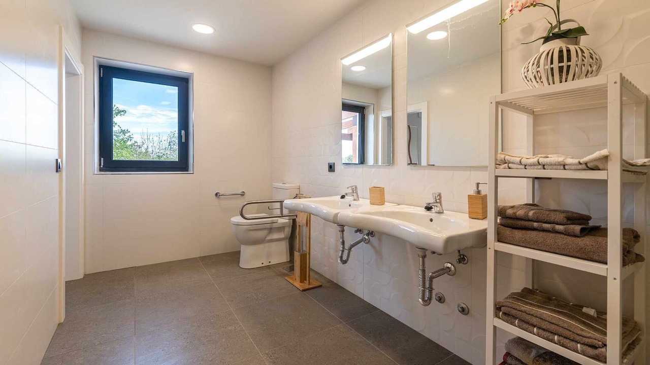 Photo of Bathroom in Llanes