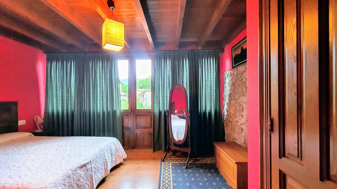 Photo of Bedroom in Poo