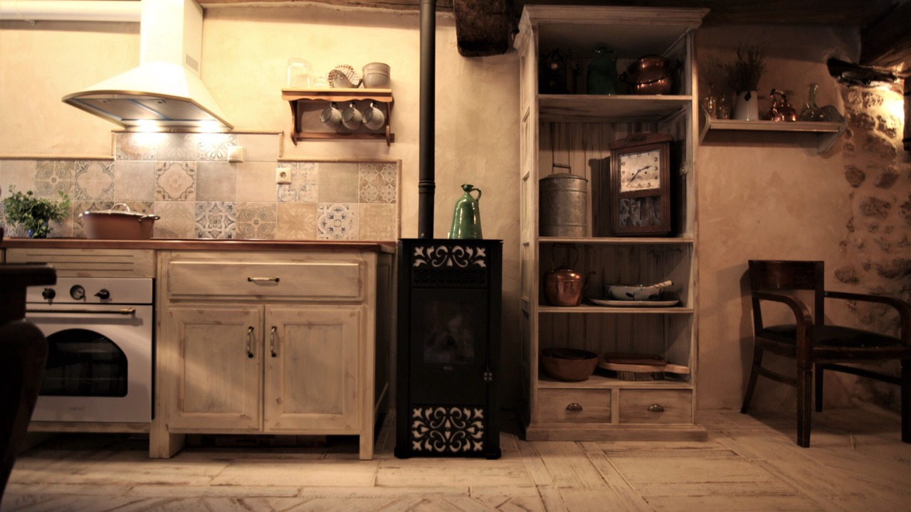 Photo of Kitchen in Montejo de la Vega de la Serrezuela