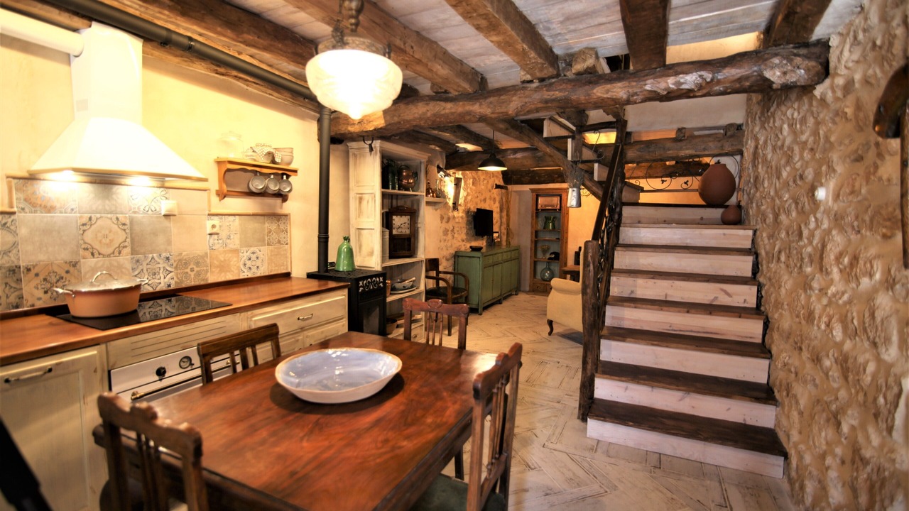 Photo of Kitchen in Montejo de la Vega de la Serrezuela