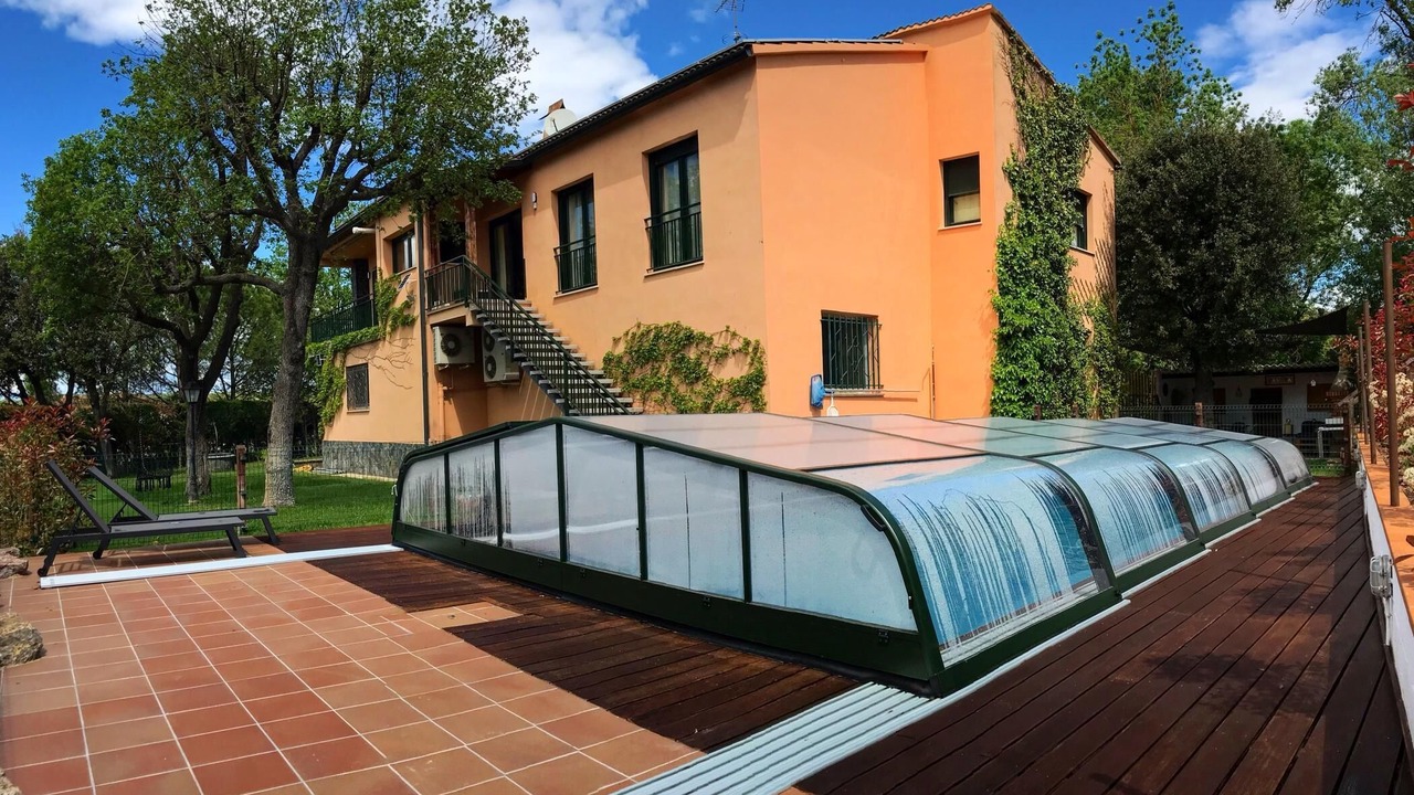 Photo of Outdoor in Quart