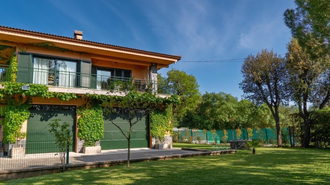 Photo of Outdoor in Quart