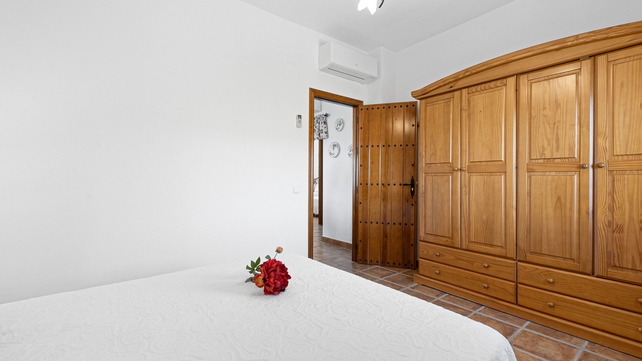 Photo of Bedroom in Comares