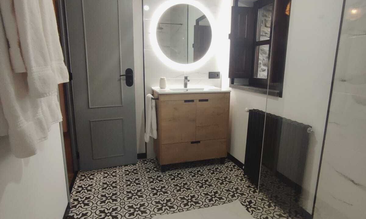 Photo of Bathroom in Caboalles de Abajo