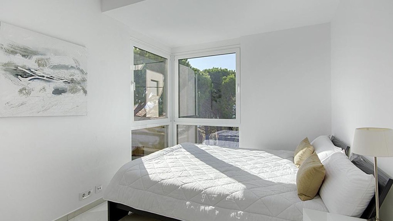 Photo of Bedroom in Llanca