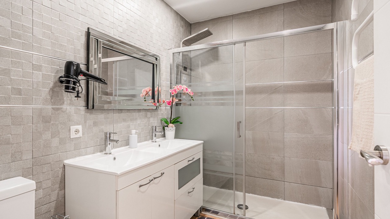 Photo of Bathroom in Es Garrovers