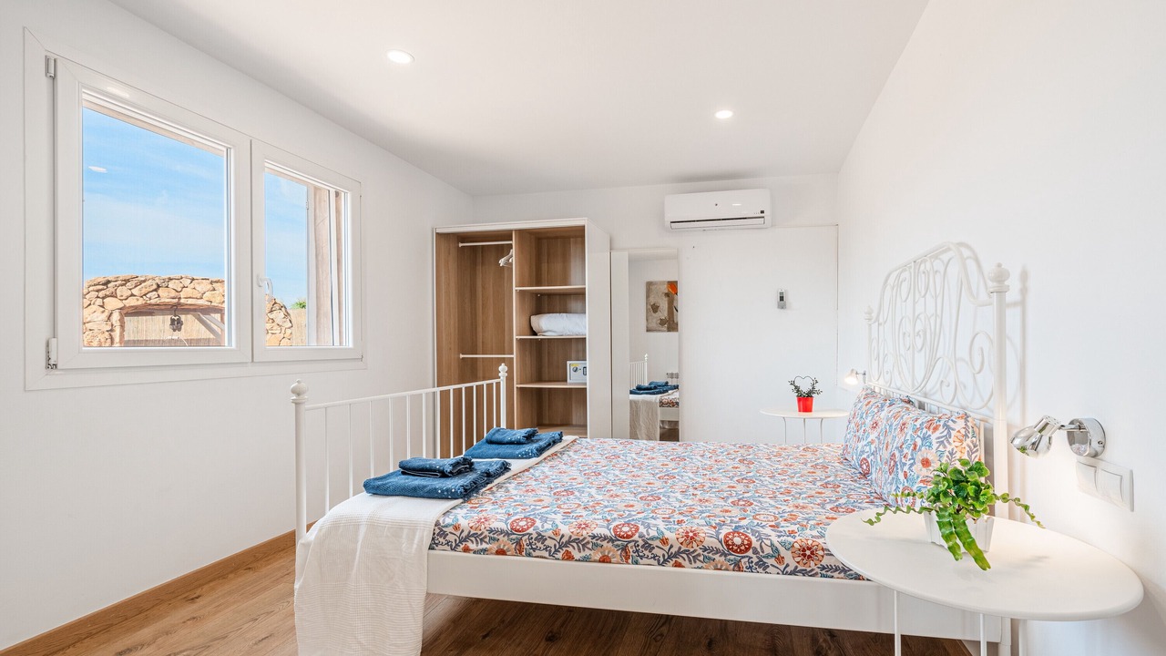 Photo of Bedroom in Es Garrovers