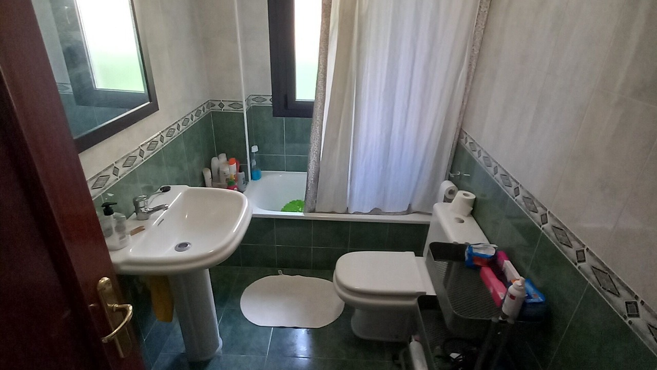 Photo of Bathroom in Noja