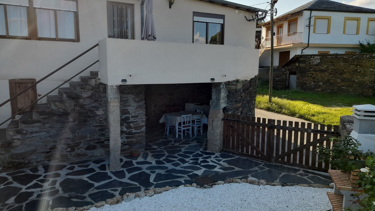 Photo of Outdoor in A Rua
