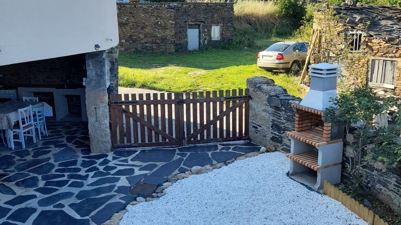 Photo of Outdoor in A Rua