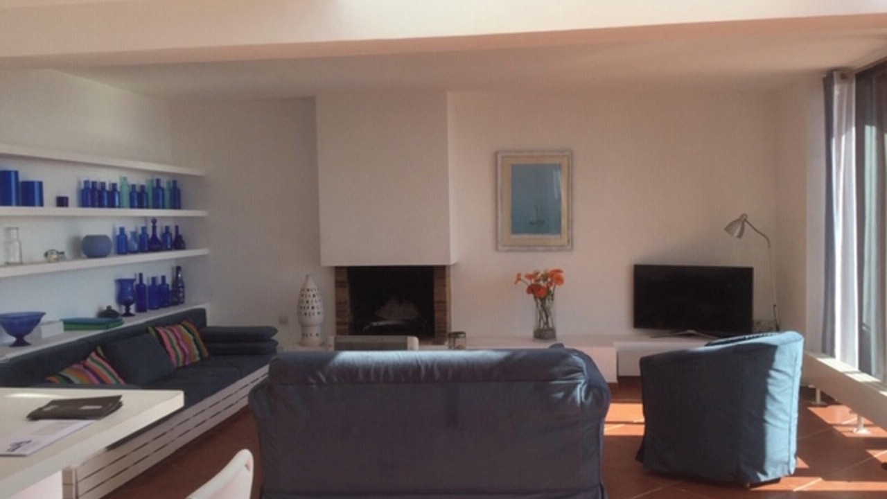 Photo of Livingroom in Tamariu