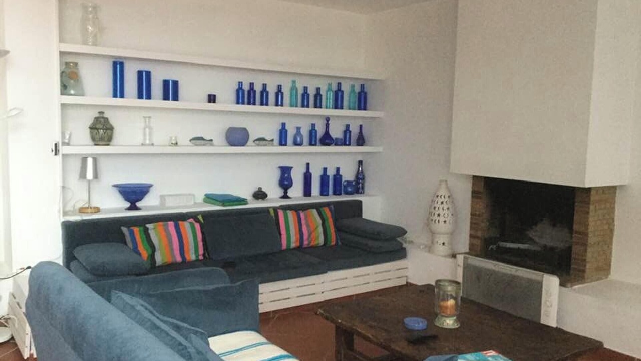 Photo of Livingroom in Tamariu