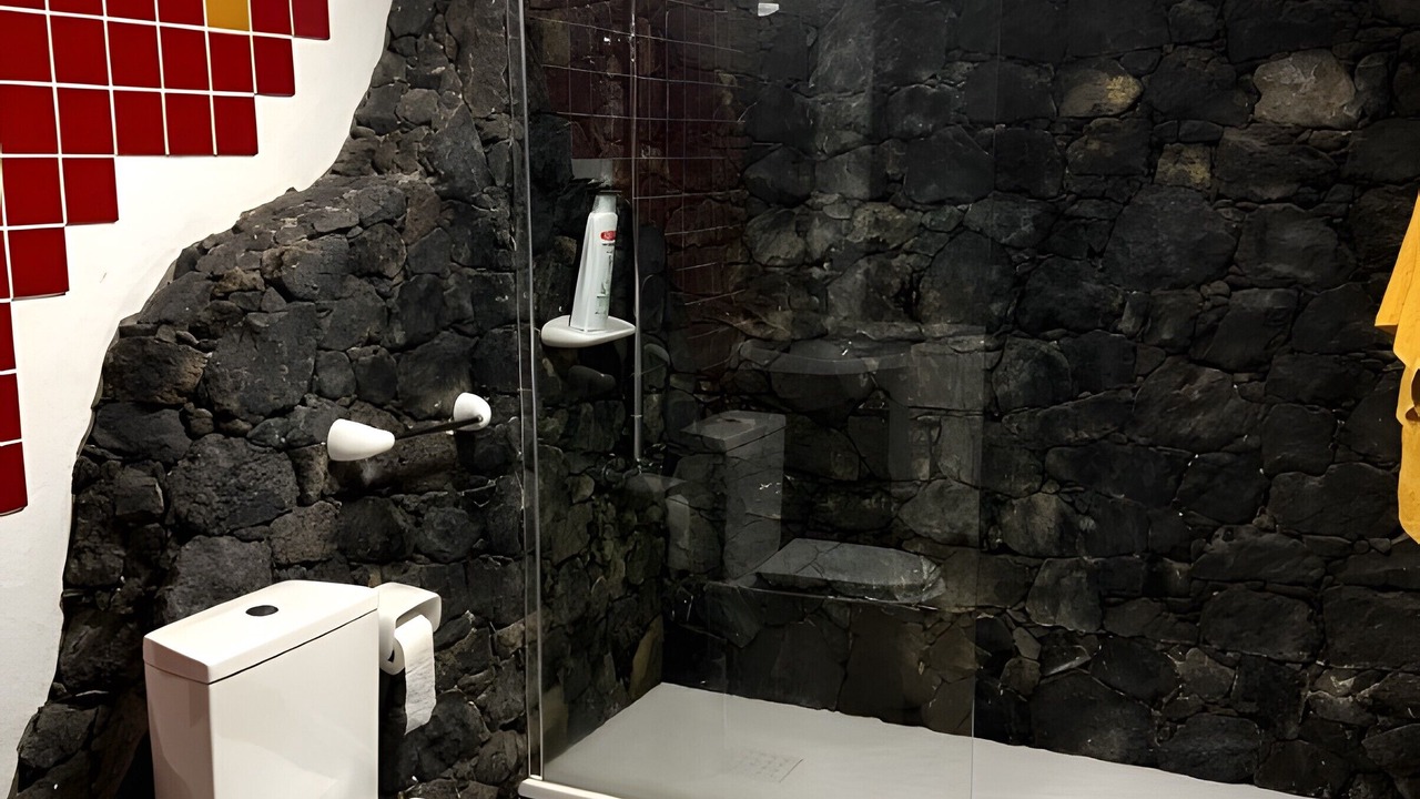 Photo of Bathroom in Tigaday