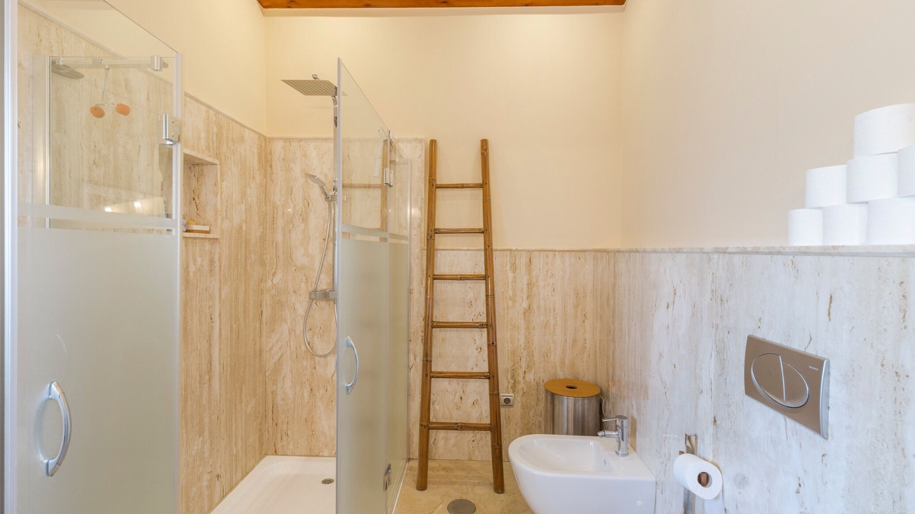 Photo of Bathroom in Librilla