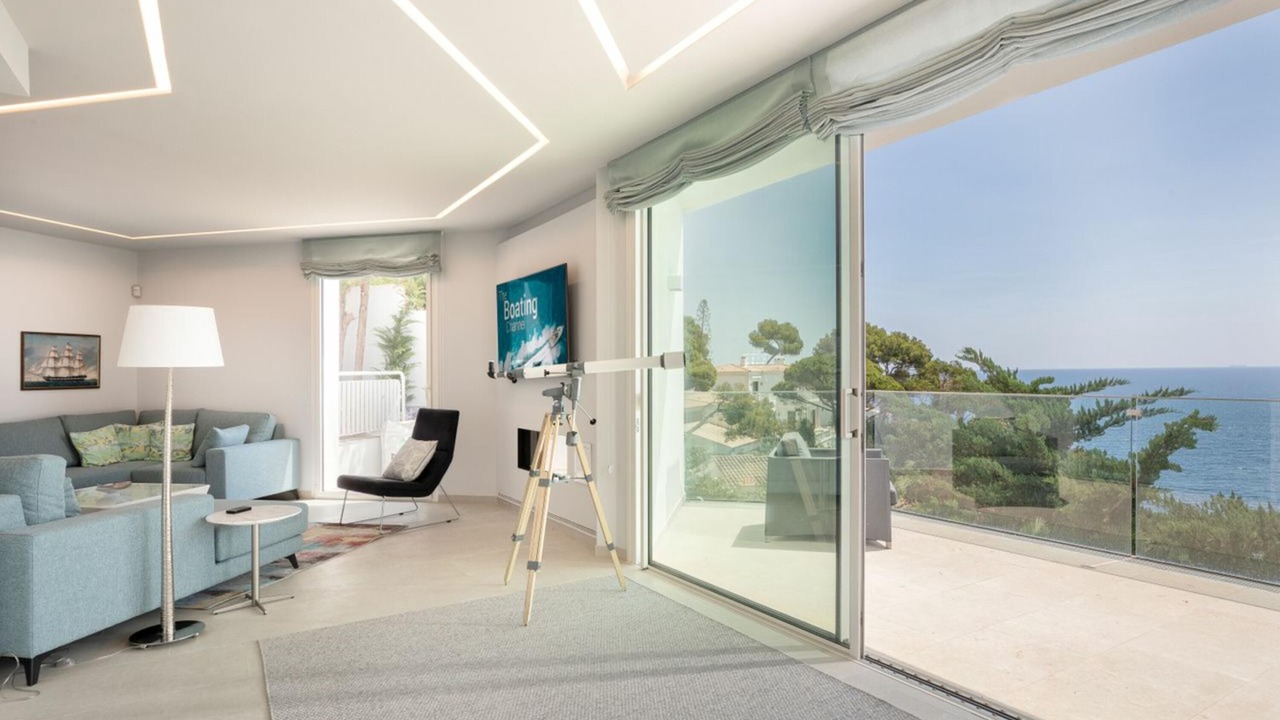 Photo of Livingroom in Tamariu