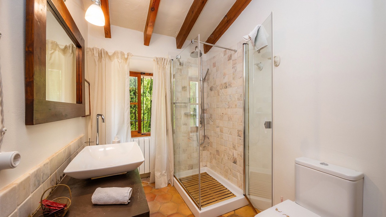 Photo of Bathroom in Fornalutx