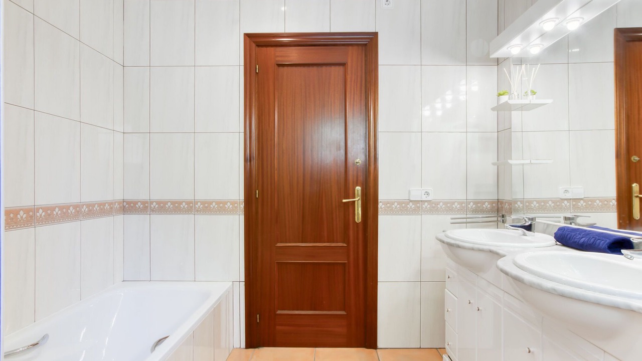 Photo of Bathroom in El Mas Isaac